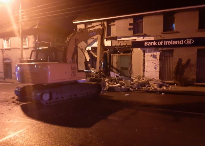 PHOTOS: Digger used in attempted ATM theft