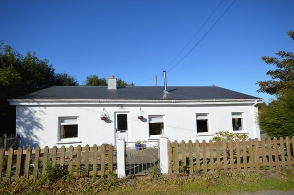 Cottage for sale, ideal starter home in Wexford
