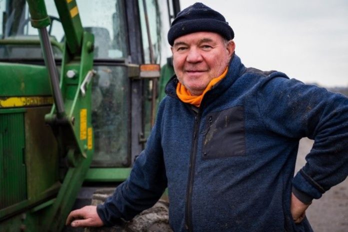 ‘Contractors’, a new seven-part series – which will explore the working lives of seven agricultural contracting firms – will air on TG4 later this month.