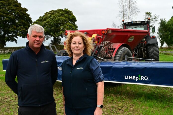 Extensive agricultural contracting experience, which Stephen Kelly has gained over the last thirty years, laid the foundations for his innovative LimepHro.