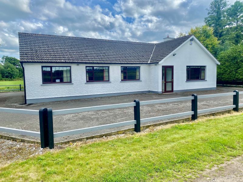 Jordan Auctioneers has just launched, to the market, what its selling agents have branded a “smashing” 83-acre farm with a farmhouse and a yard in Clonygowan, Ballyfin, in County Laois.