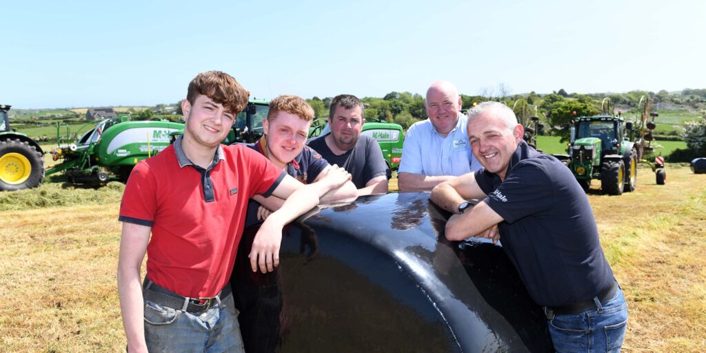 Declan Keating has a large family silage contracting business, JDK Contracts, based at 11 Lisbane Road, Newtownards in Co. Down, serving beef, dairy and sheep farmers making baled silage.